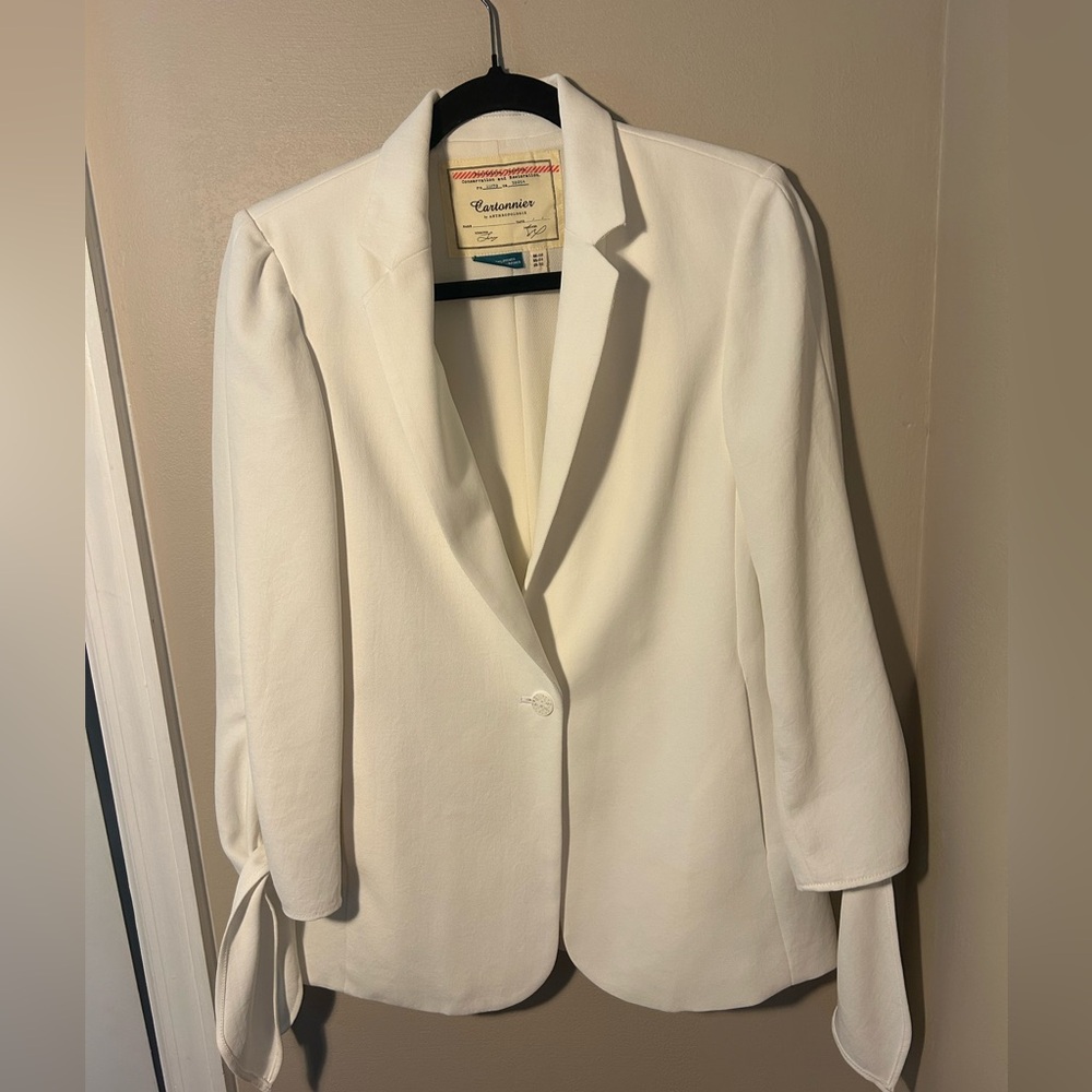 ANTHROPOLOGIE CARTONNIER WHITE BLAZER WITH TIE SLEEVES SIZE 4